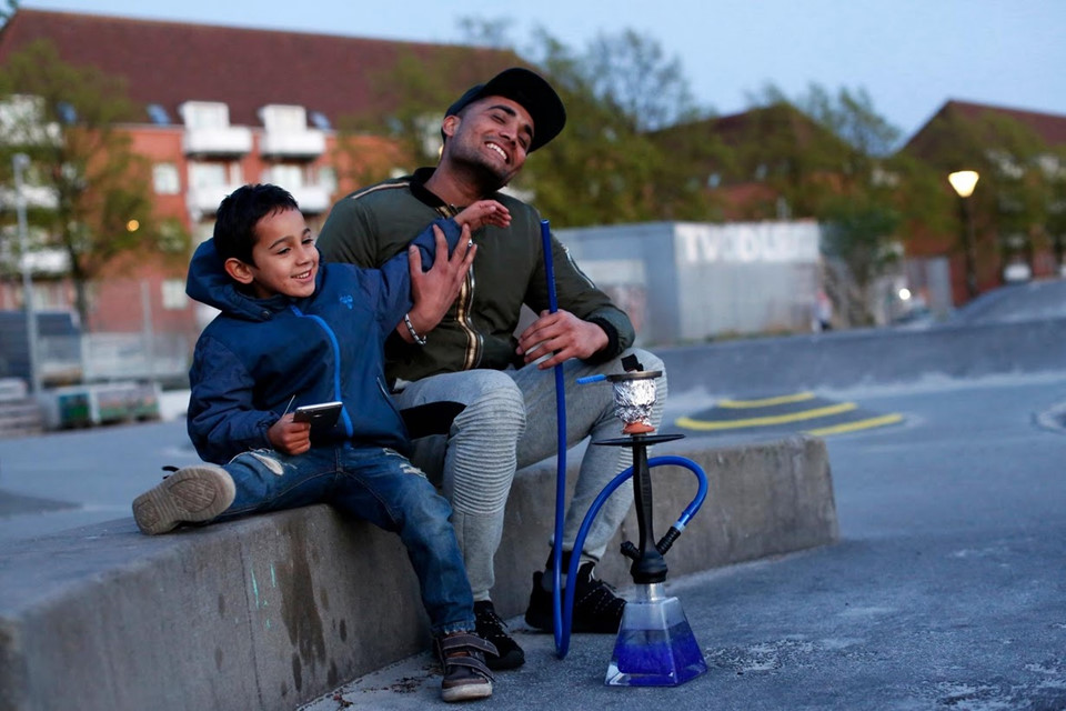 Những người nhập cư bị kỳ thị trong khu ổ chuột ở Đan Mạch